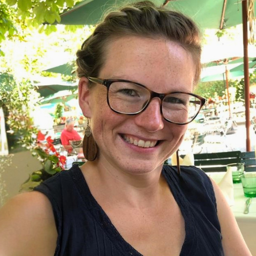 Querflötenlehrerin Kathrin Schmidbauer